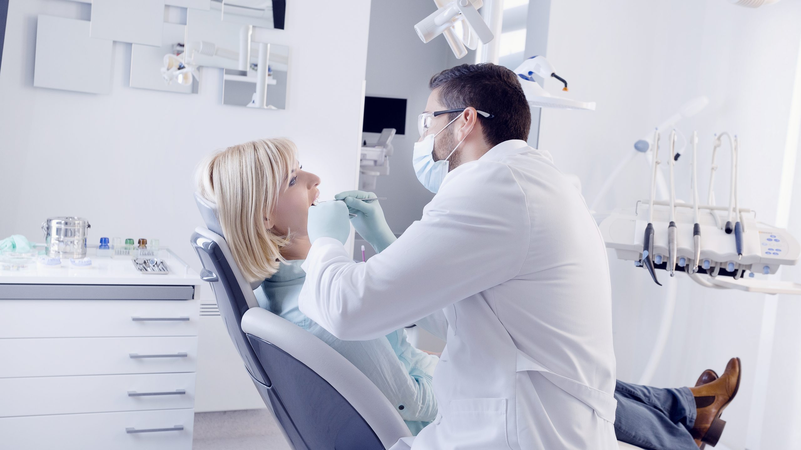Dentist in Tarzana, CA